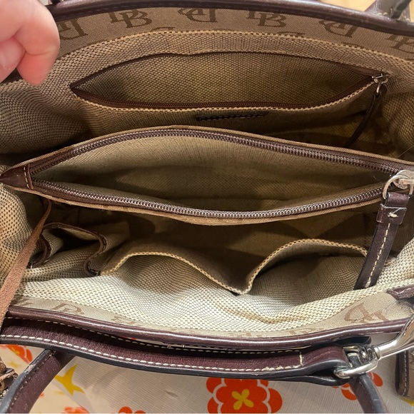 Dooney & Bourke set - Picture 7 of 7